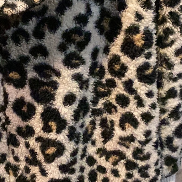 Hem & Thread Black and tan leopard hoodie cardigan jacket coat - Picture 5 of 10